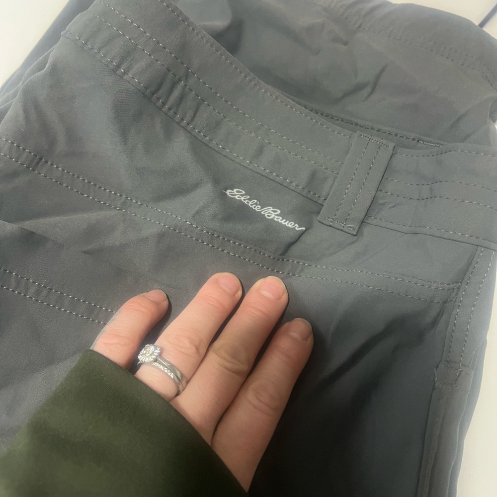 Eddie Bauer Gray and Blue easy dry hiking shorts lot of 2 women’s size 12 - Picture 6 of 8